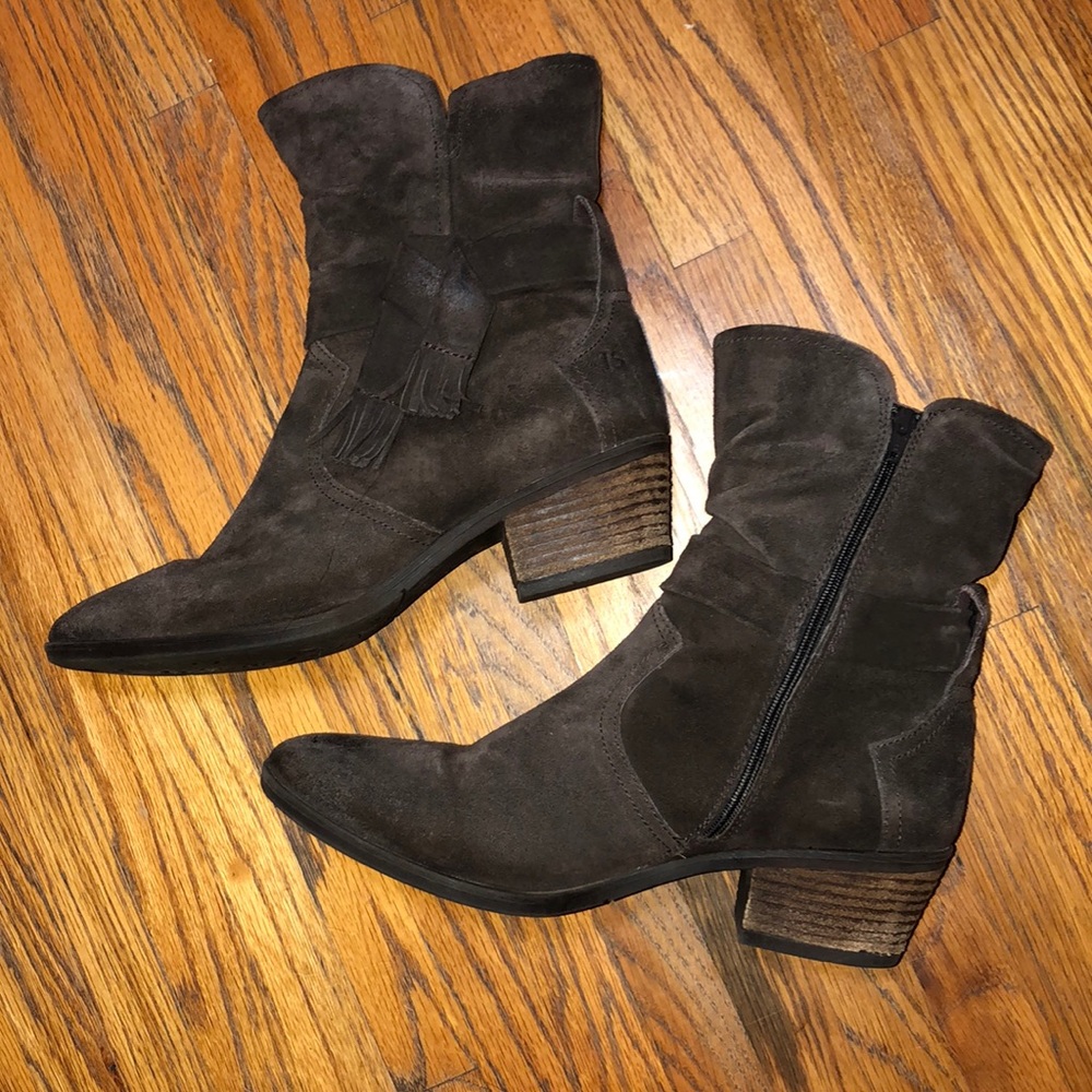 Josef Seibel brown suede boots leather heel fringe